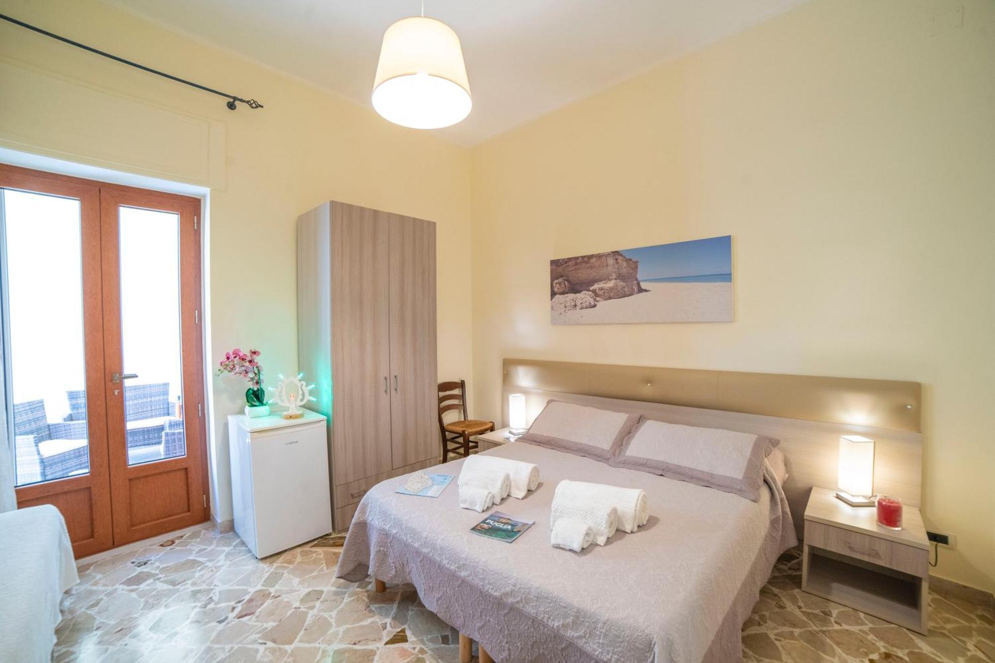 B&B A Due Passi Otranto Eksteriør billede